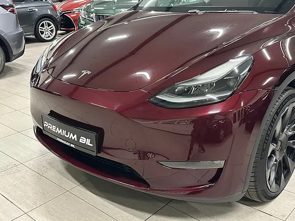Tesla Model Y 2023 photo 4