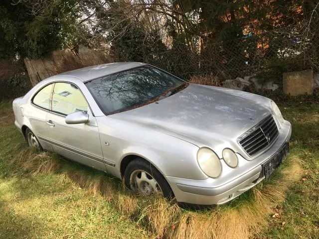 Mercedes-Benz Clk-Class 1999 photo 3