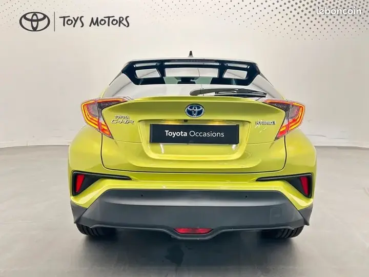 Toyota C-Hr 2019 photo 3