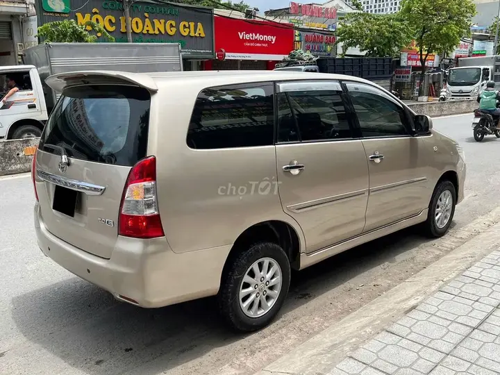 Toyota Innova 2014 photo 3