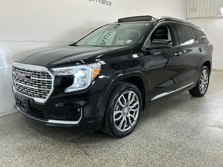 GMC Terrain 2024 photo 3
