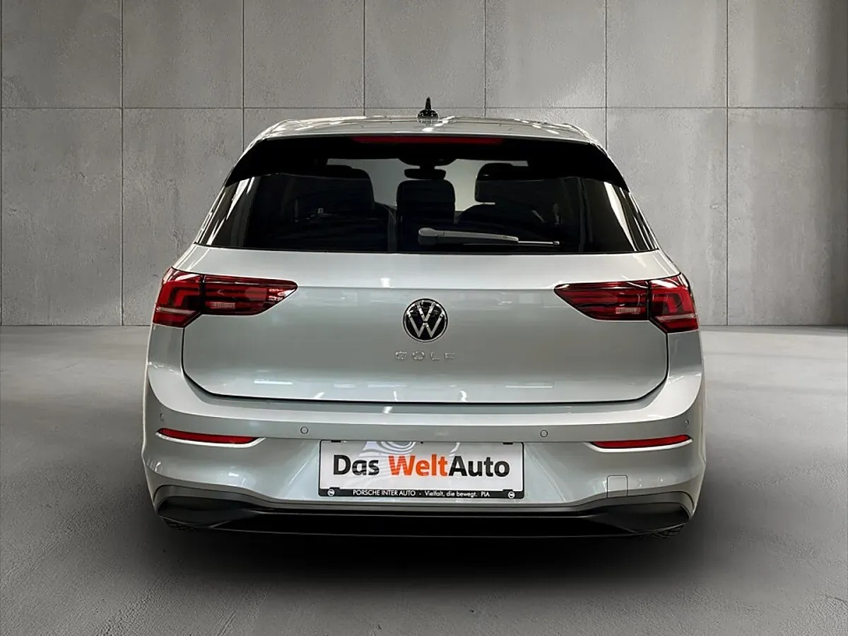 Volkswagen Golf 2026 photo 3