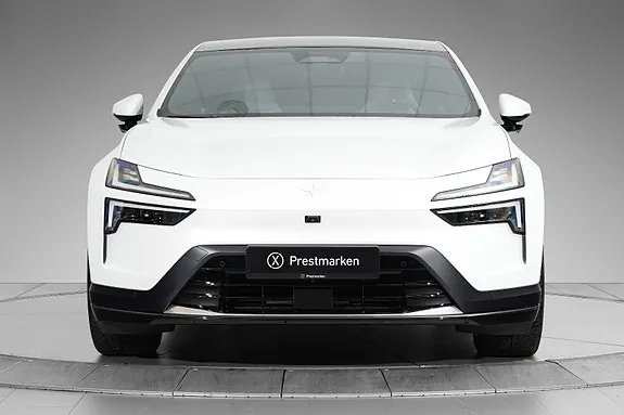 Polestar 4 2025 photo 2