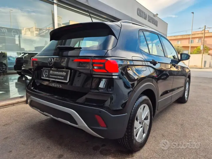 Volkswagen T-Cross 2024 photo 3