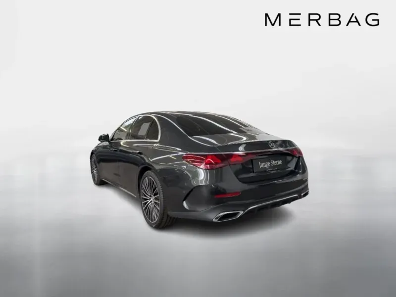 Mercedes-Benz E-Class 2025 photo 2