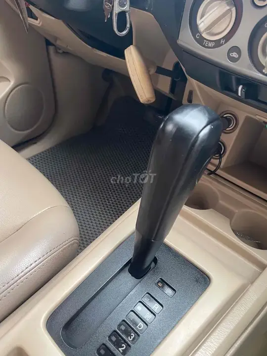 Ford Everest 2009 photo 2