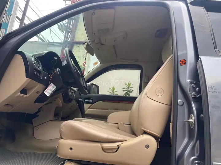 Ford Everest 2009 photo 5
