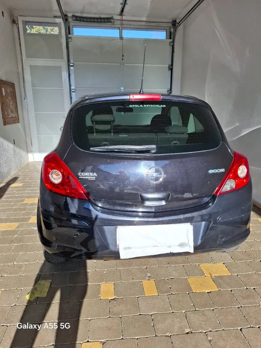 Opel Corsa 2010 photo 2