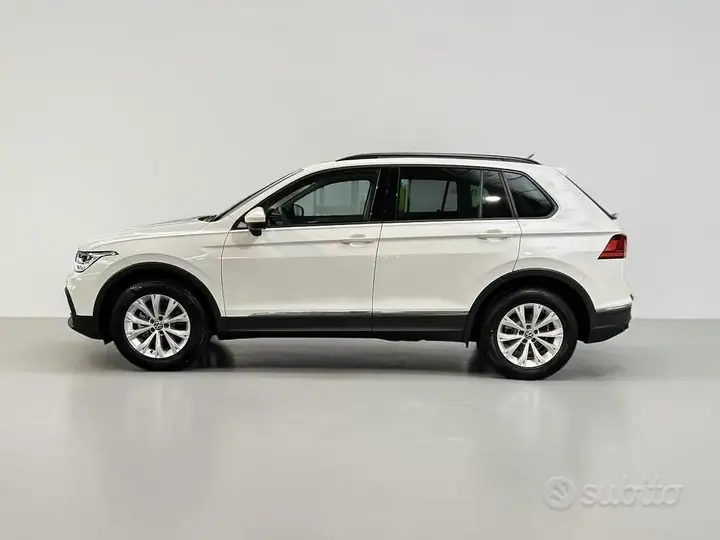 Volkswagen Tiguan 2023 photo 3