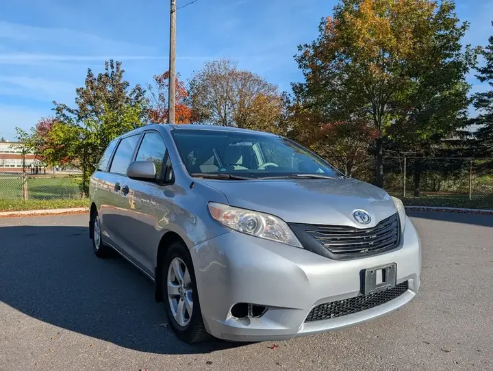 Toyota Sienna