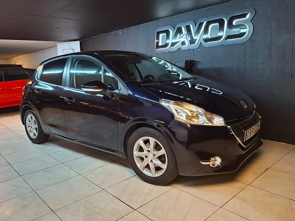 Peugeot 208 2013 photo 2