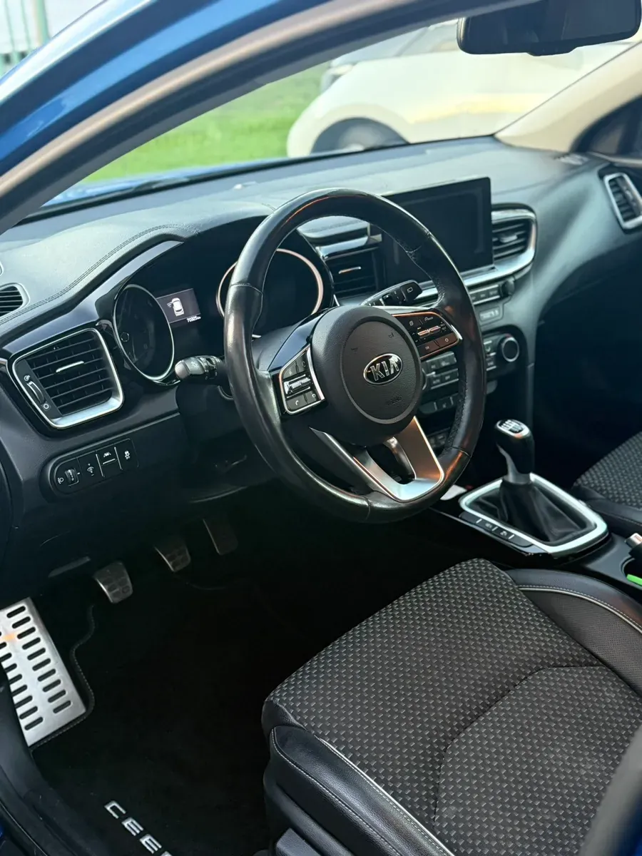 Kia Ceed 2018 photo 2