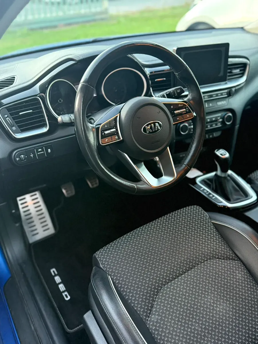 Kia Ceed 2018 photo 3