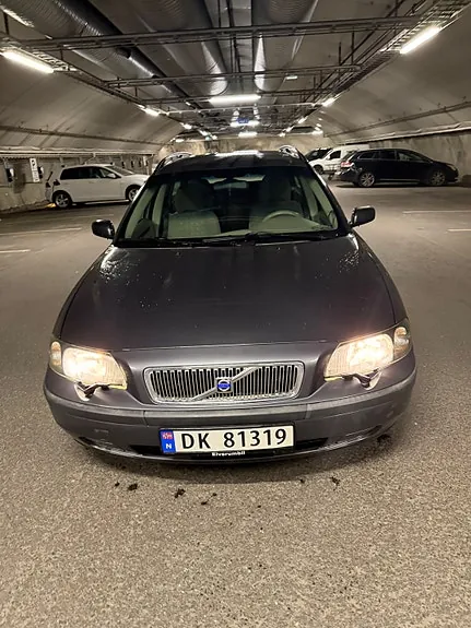 Volvo V70 2004 photo 2