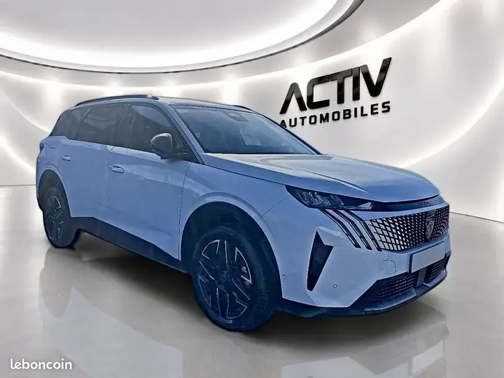 Peugeot 5008 2025 photo 3