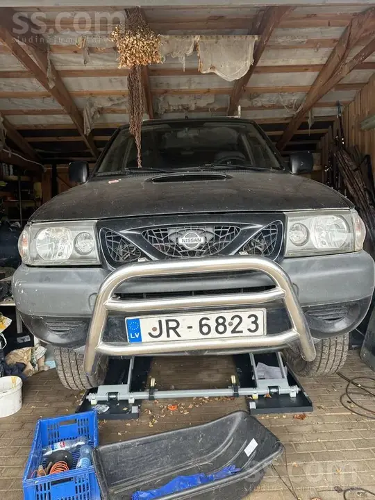 Nissan Terrano Ii 2002 photo 5