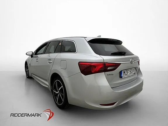 Toyota Avensis 2016 photo 5