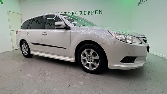 Subaru Legacy 2011 photo 4