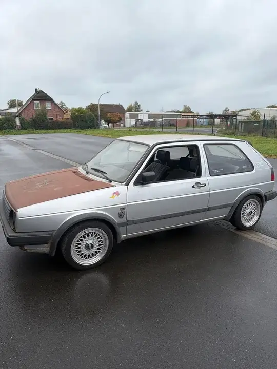 Volkswagen Golf 2