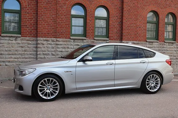 BMW 530Xd 2015 photo 3