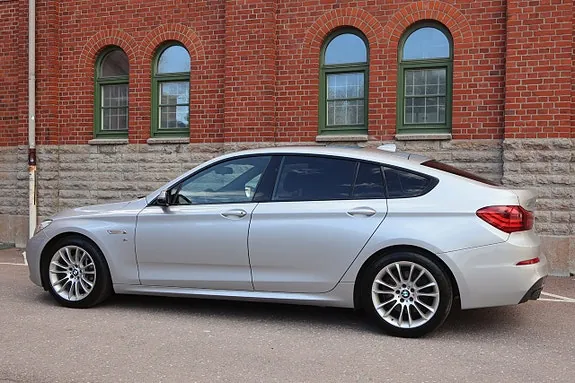 BMW 530Xd 2015 photo 5