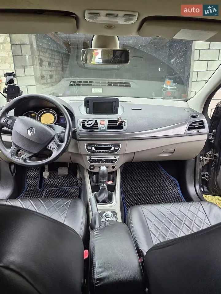Renault Megane 2010 photo 3