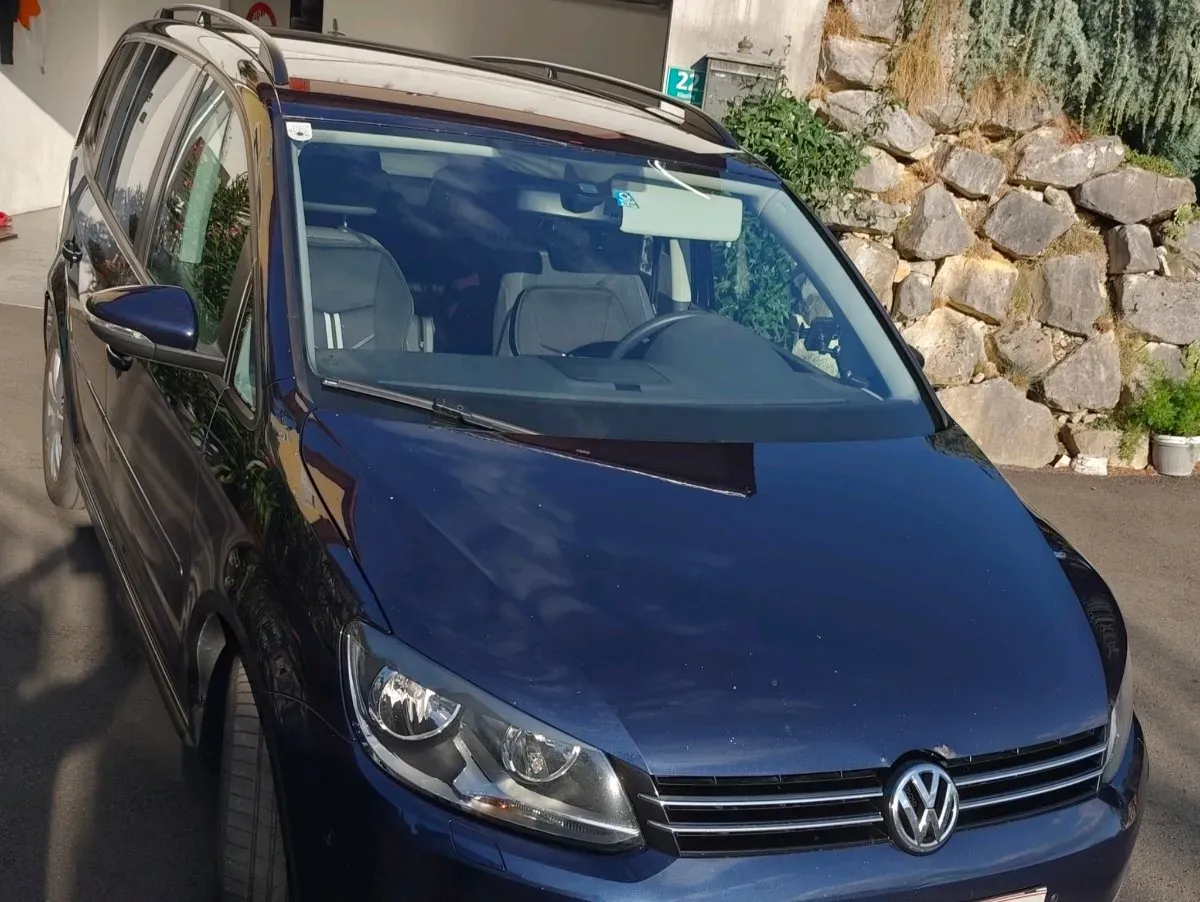 Volkswagen Touran 2014 photo 2
