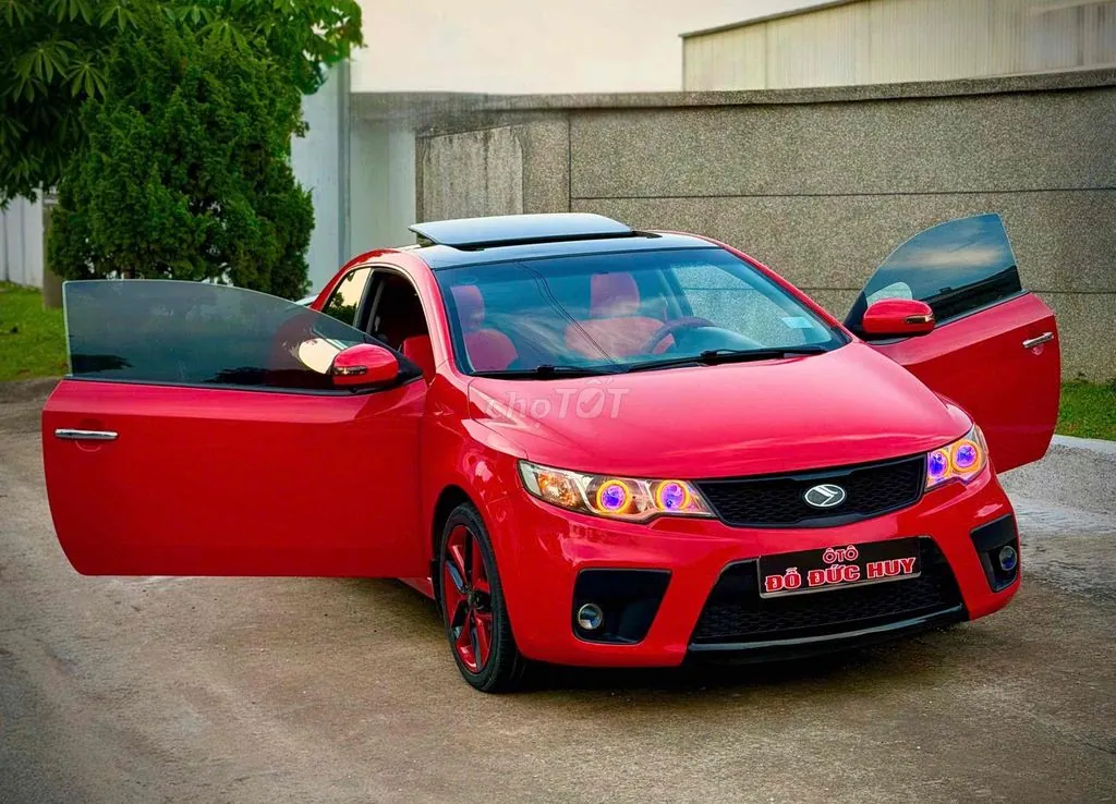 Kia Cerato Koup 2010 photo 5