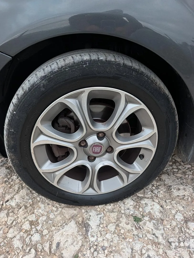 Fiat Grande Punto 2012 photo 3