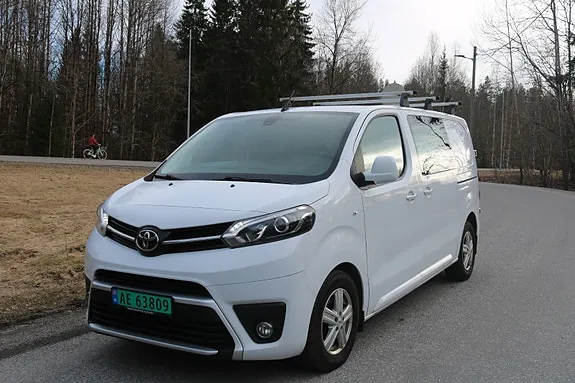 Toyota Proace 2022 photo 2