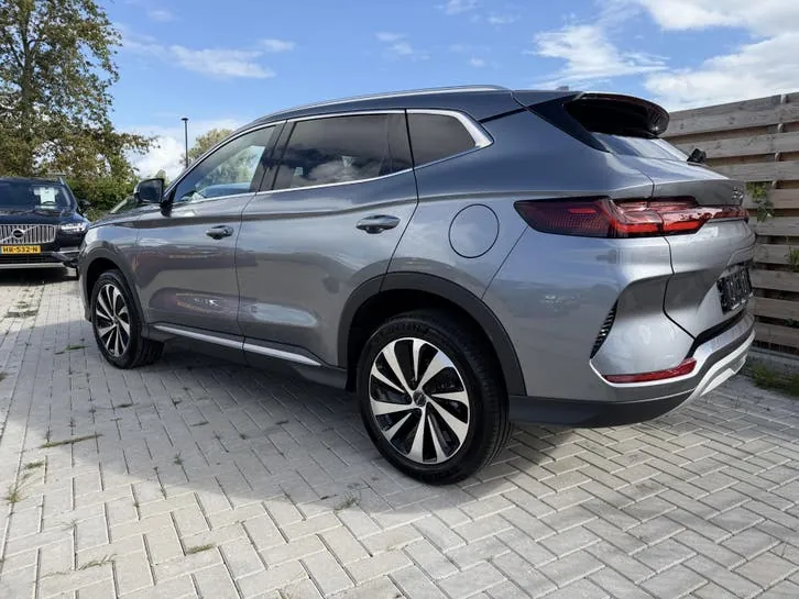 BYD Seal U 2026 photo 3