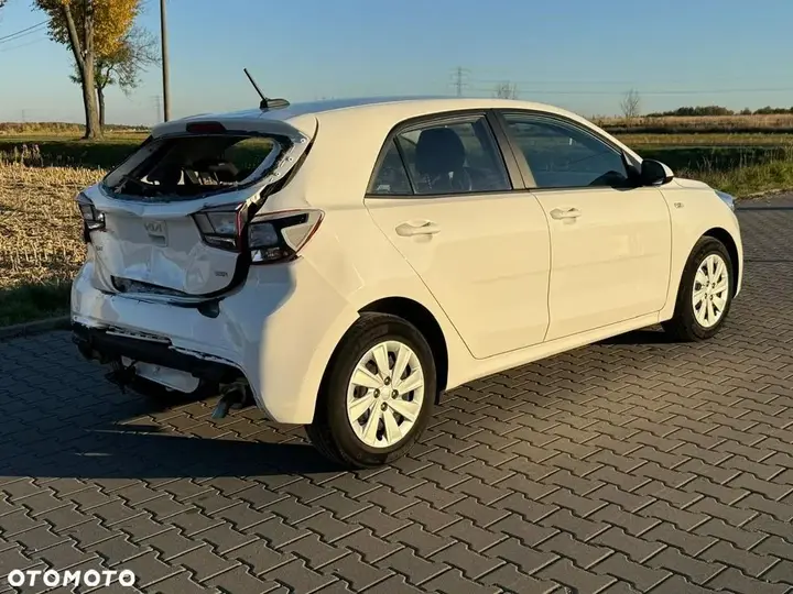 Kia Rio 2023 photo 5