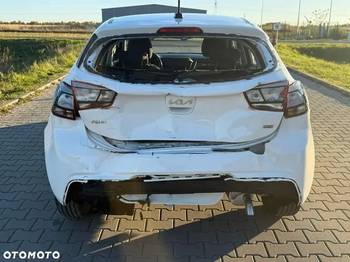 Kia Rio 2023 photo 4