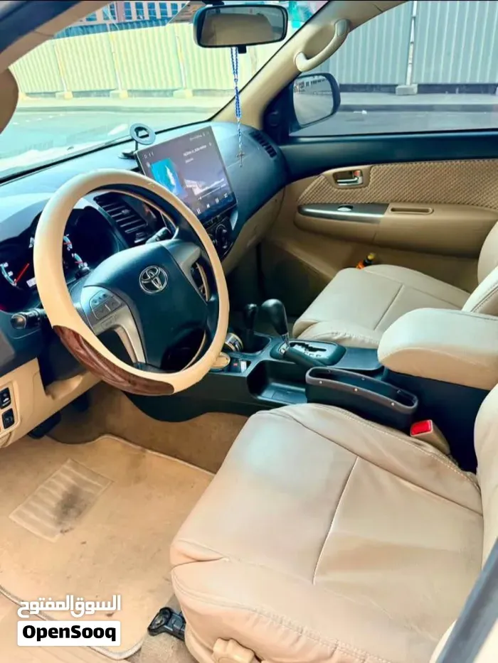 Toyota Fortuner 2014 photo 3