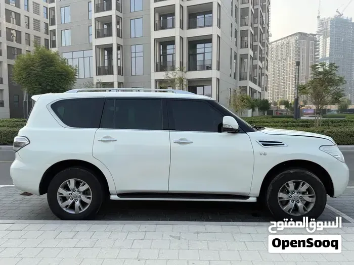 Nissan Patrol 2012 photo 2