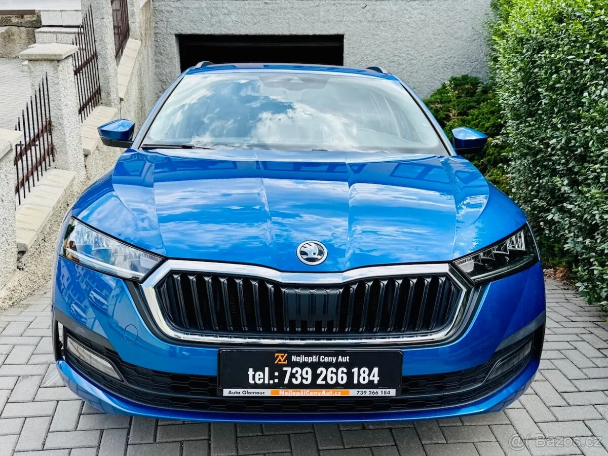 Skoda Octavia 2023 photo 2