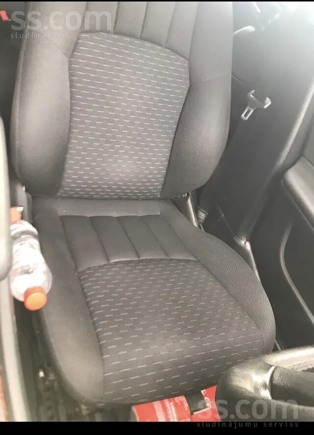 Mercedes-Benz C220 2006 photo 3