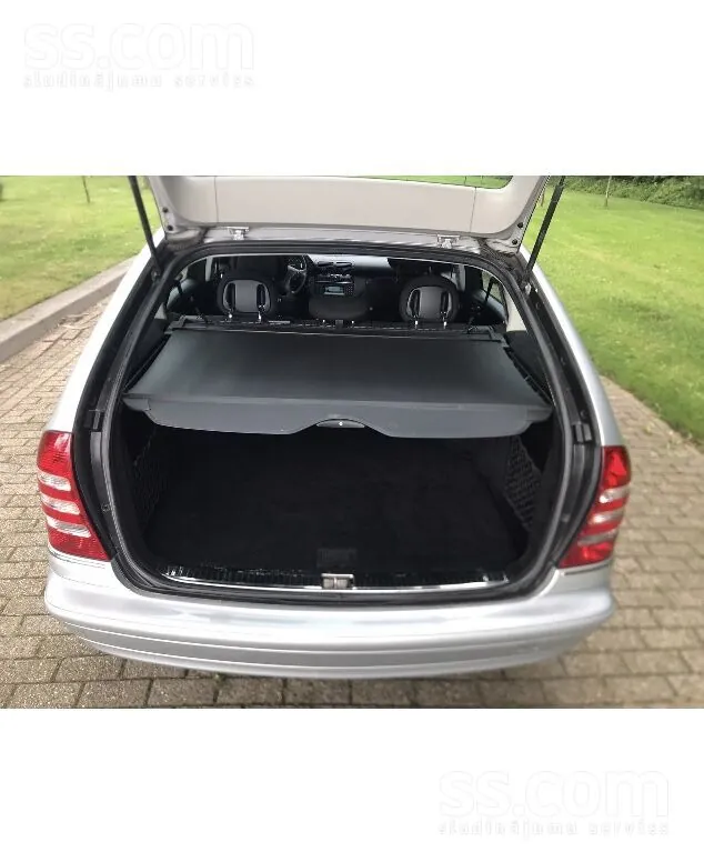 Mercedes-Benz C220
