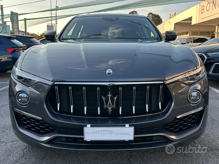 Maserati Levante 2022 photo 2