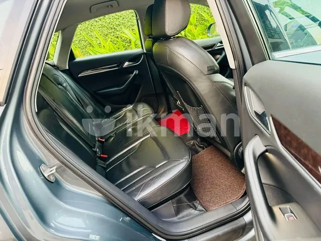 Audi Q3 2018 photo 4