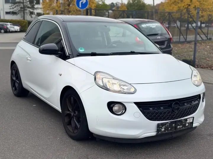 Opel Adam