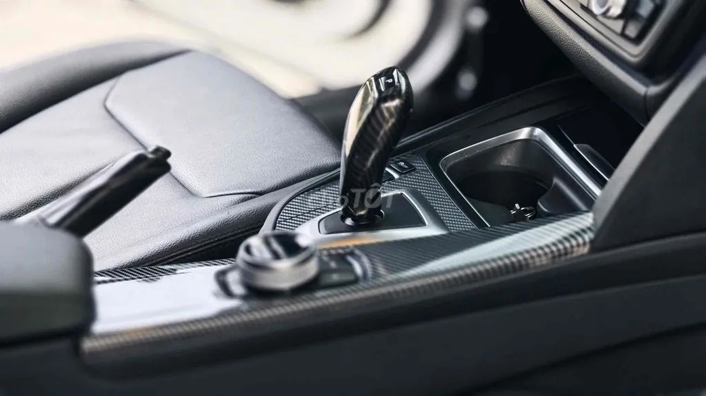 BMW 320I 2014 photo 3
