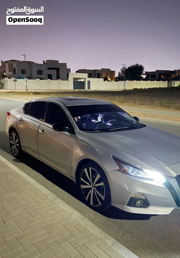 Nissan Altima 2020 photo 2