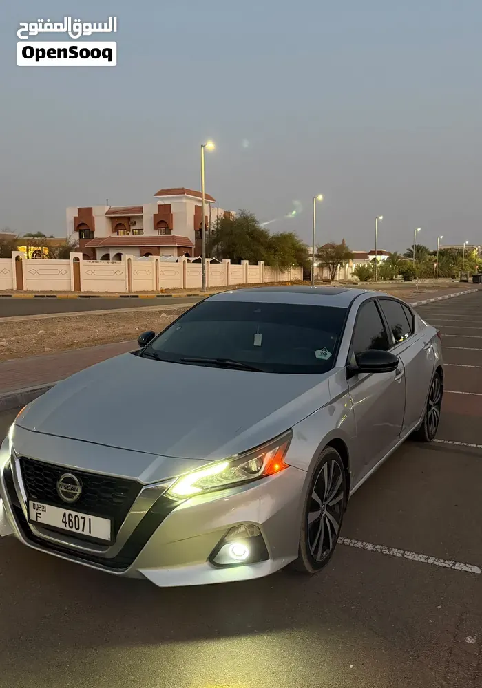 Nissan Altima