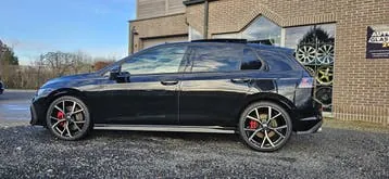 Volkswagen Golf 2025 photo 2
