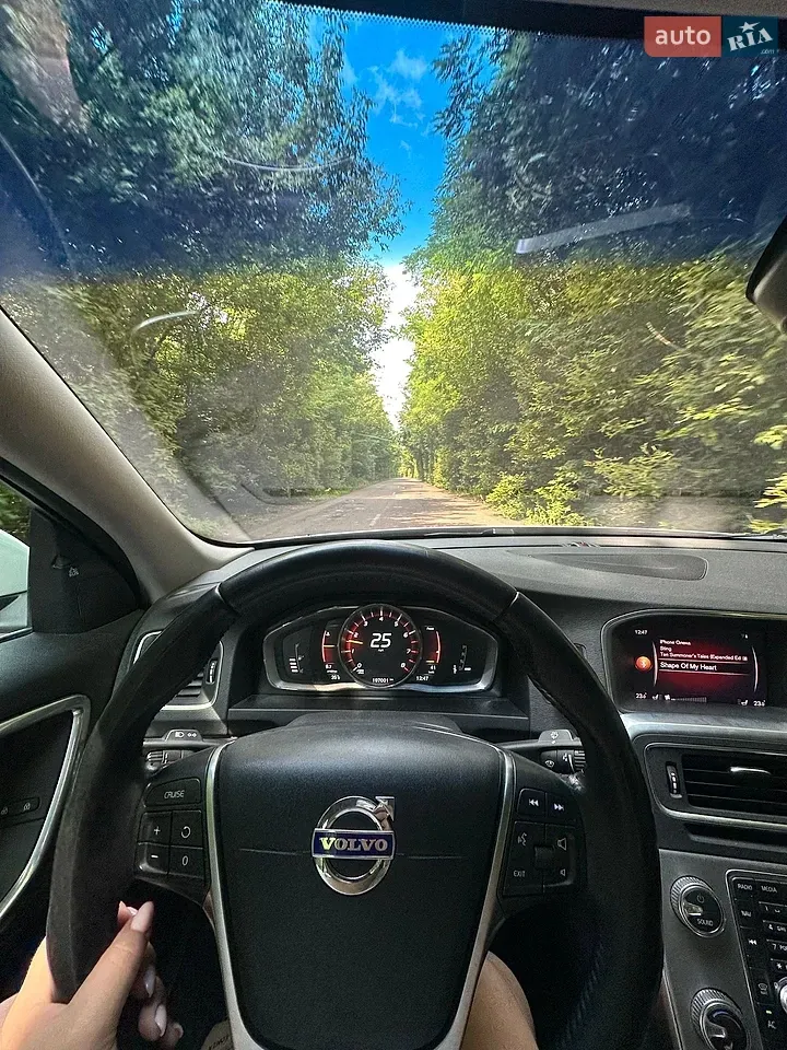 Volvo S60 2017 photo 3