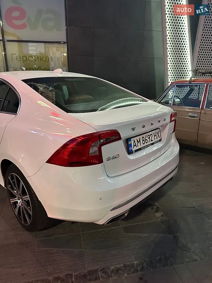 Volvo S60