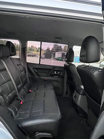 Mitsubishi Pajero 2004 photo 3