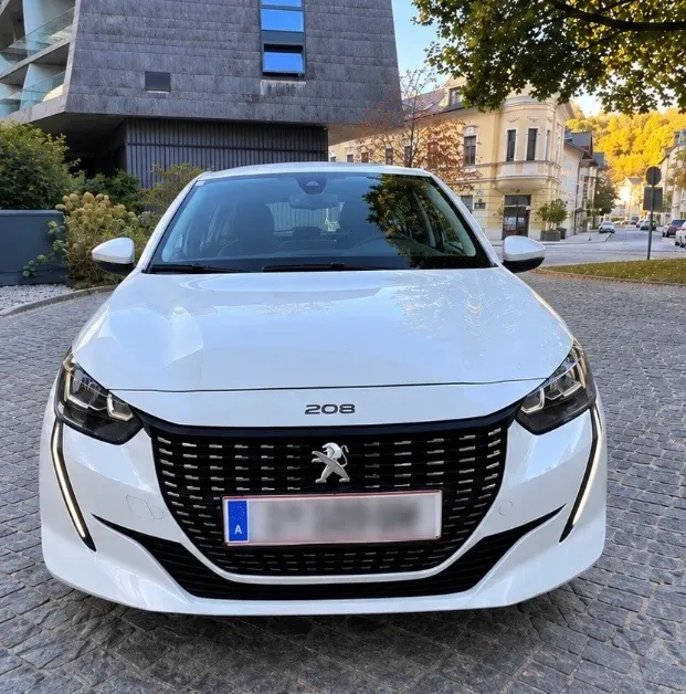 Peugeot 208 2020 photo 2