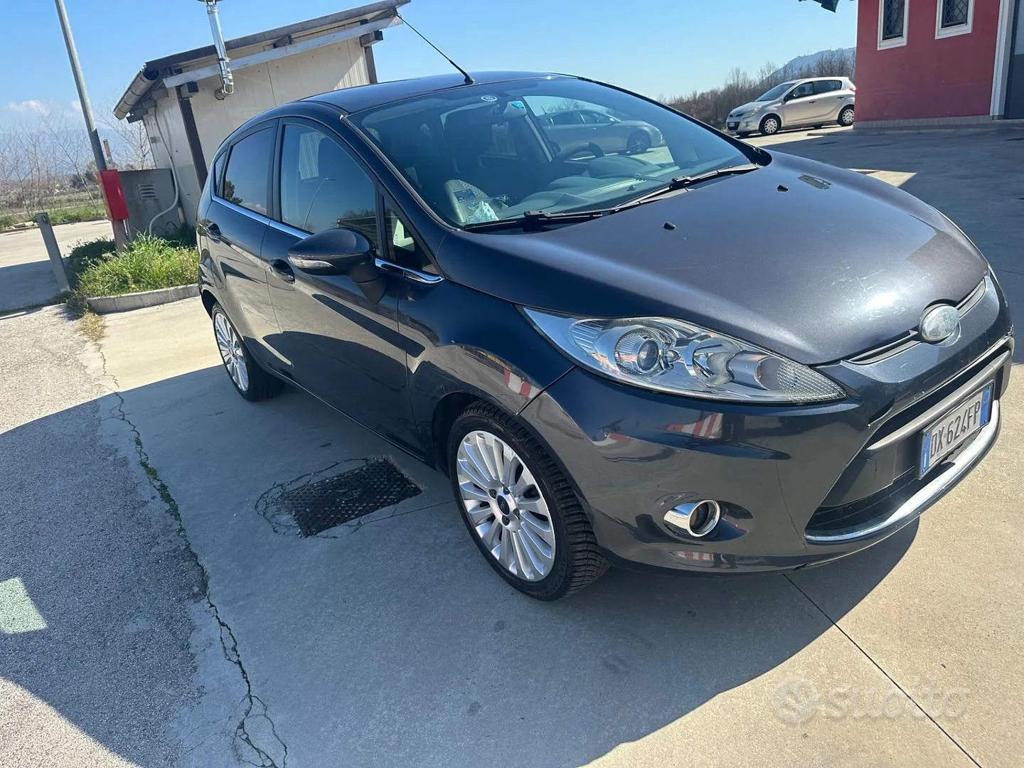 Ford Fiesta 2009 photo 2